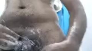 Sướng ngây ngất: Thỏa mãn big cock với xà phòng