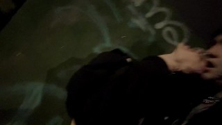 ME FOLLO A MI HERMANASTRA EN LA CALLE POR LA NOCHE SIN QUE NADIE NOS VEA - EXLOVERX