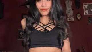 Pumpkin Witch shows you her pussy | starg0th