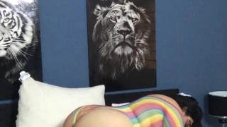 I ride my neighbor's cock deliciously at his wife's house