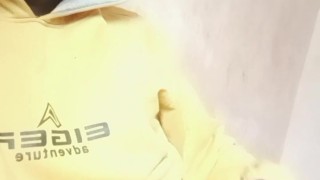 what if Shaking his dick wears a yellow jacket