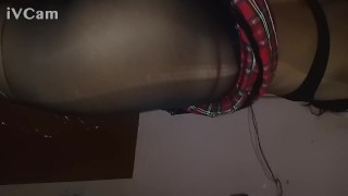 Un Video que le Grabe a mi Macho Mostrando mi Gran Culo y Piernas