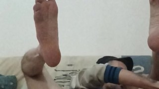 BEL MASCHIO ROMA IS ALONE at home tonight..AND HE'S VERY HORNY.O GOD PLEASE TAKE A LOOK a GUYS!! mmm