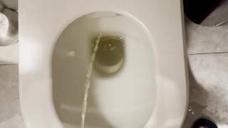 When nature calls, you gotta answer! 💦