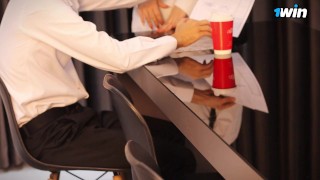 واسه پاس شدن امتحانم مجبور شدم به استاد کیر کلفتم بدم ، از دست ندی ، آخرش آبش فقط 💦💦