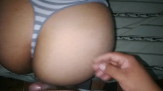 Cuñada pide dinero y empeña su rico culo en tanga dos veces