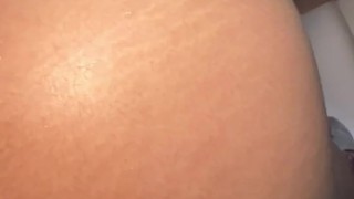 mujer milf de 30 años madura - se enoja por no tener sexo las 24 horas del dia