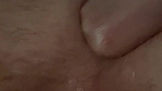 Selbst den arsch fisten und dehnen