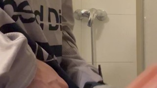 21 yo mx gearhead has fun in a shower