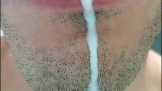 me encanta tu leche, universitario sumiso