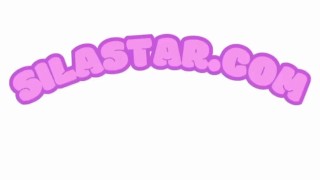 Hot Milf Takes it all off 🥵