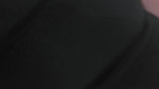 BBW PLAYS WITH PUSSY AND CUMS AT WORK 💋