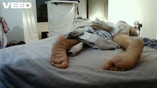 MIDGET FEET AND TOES FETISH SOLO FEMALE BROWN SMALL FEET