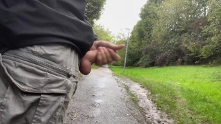 jerking off outside in bright daylight (almost got caught)
