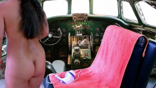 PREVIEW OF BLOWJOB IN THE COCKPIT WITH CUMANDRIDE6 AND OLPR