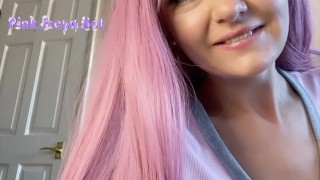 girl streamer masturbates after live stream