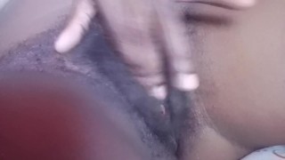 AMATEUR EBONY MILF PLEASURE CLIT BEFORE CUM