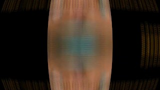 Elle se branle sur la plage nudiste devant un fan en public