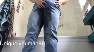 Held my morning pee as long as I could and desperately wet my jeans 💦👖