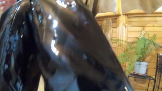 Preview-MilfyCalla- Deep blow-job while wearing fur coat and shiny boots 204