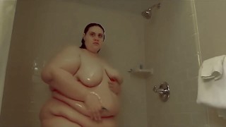 SSBBW Xutjja Showers & Shaves
