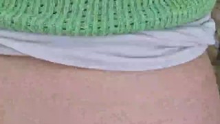 Deutsche Milf fickt draußen in einer Burg und bekommt ein creampie in ihrere pussy