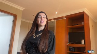 Bastidores e bate papo com a atriz brasileira mais famosa da atualidade Luiza Marcato