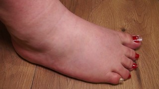 Curvy Feet Delight Promo