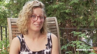 Ersties - Französische Zirkusartistin Manu verführt sich selbst