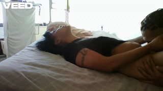 PUSSY LICKING ORGASM BISEXUAL LESBIAN FEM