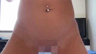 乳首いじってエッチな汁を垂らしちゃう女の子