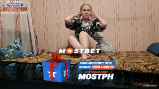 Играл с киской и помогла ей закончить