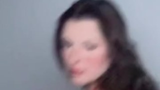 Brasileira e bem gostosa fazendo bondage