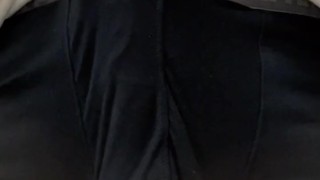 [Japanese married man in his 30s] Please look carefully as he simply jerks off his penis.