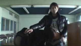 Japanese schoolgirl slut giving head