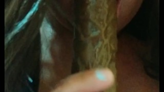 El pene me entró hasta el fondo del útero y me dejó adolorida