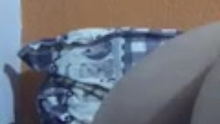 Doida para levar uma boa gozada nos meus peitos