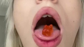 (Giantess/Vore) Egirl swallowing some little men