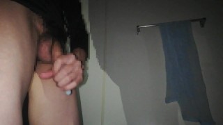 【影＆コンドーム】暗がりでコンドーム装着しながら、そのまま手コキで扱く至ってありふれた日常