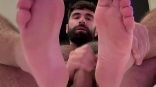 Cum on feet