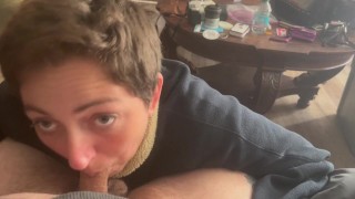 Short blowjob she feels me grow in her mouth