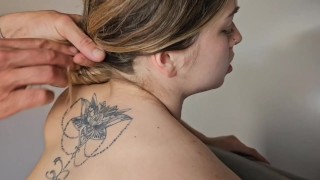 Encuentro a mi HERMANASTRA MASTURBANDOSE y le ACABO EN LA BOCA luego de COJERLA