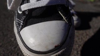 Traffic stop making a suspect lick My converse