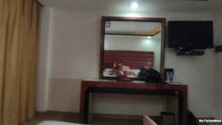 Por fin le pude meter la verga por el culo a la mejor amiga de mi esposa. Me la lleve al hotel