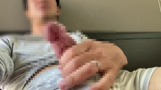 【素人オナニー】接写でイケメン既婚男子がデカチン手コキ射精