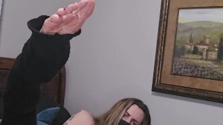 Sin fucks herself and cums for you