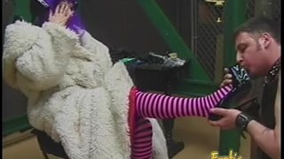 Saucy slut enjoys pleasuring this horny dude’s throbbing meat