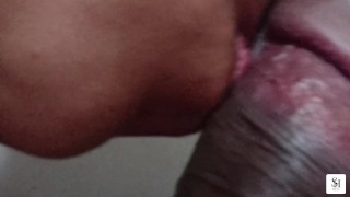 A mí hermanastra le encanta chuparme la verga ¡¡ES UNA PUTITA!!