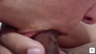 A mí hermanastra le encanta chuparme la verga ¡¡ES UNA PUTITA!!