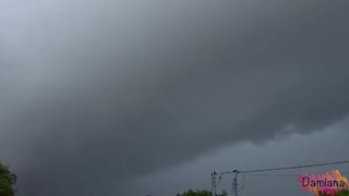 Férias quentes e molhadas com a loira gostosa flor Damiana